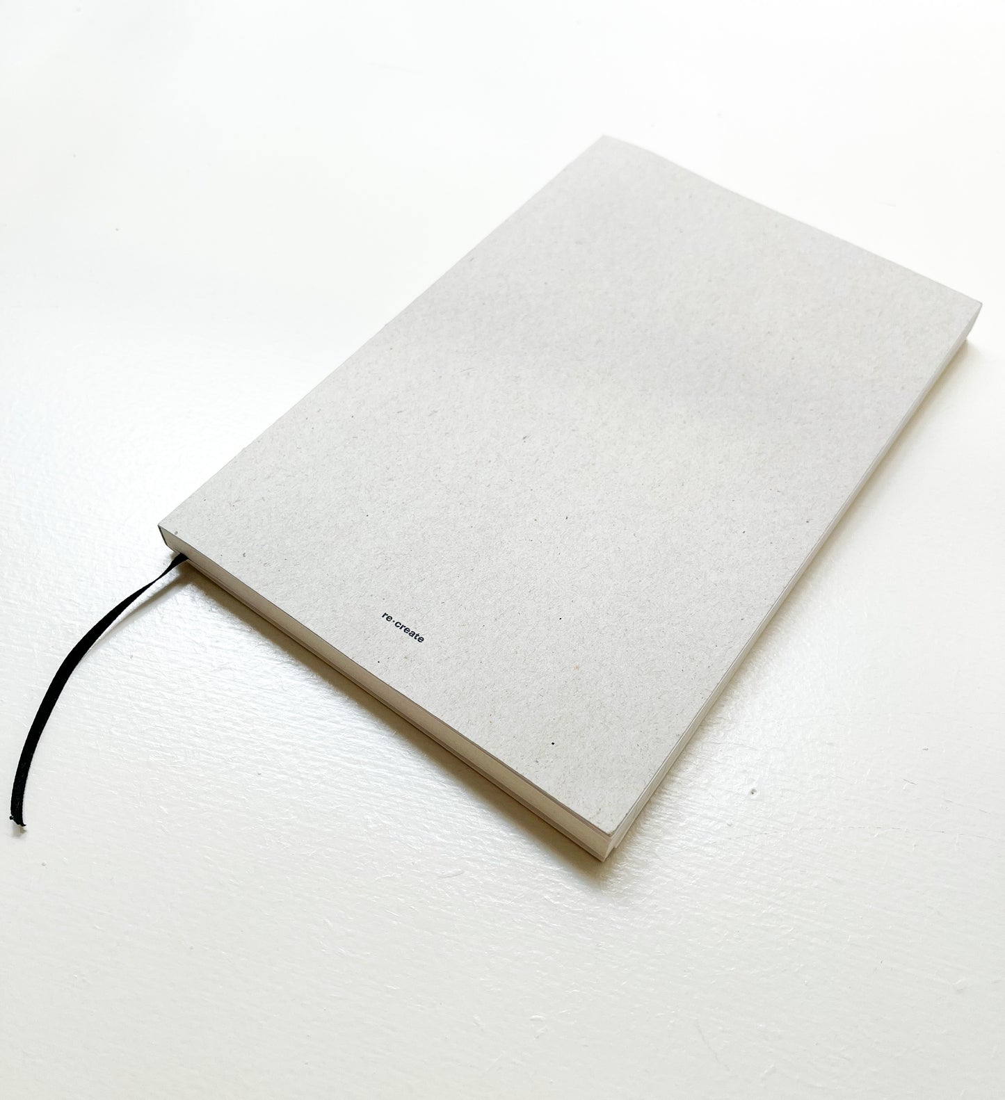 Notesbog A5 / lomme og læsebånd
